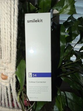 V34 Purple Colour Corrector - Neutralizing Tooth Treatment